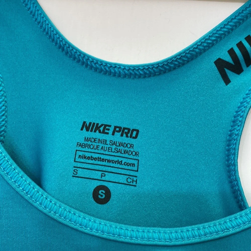 Nike Pro Dri-Fit Razorback - Picture 2 of 4